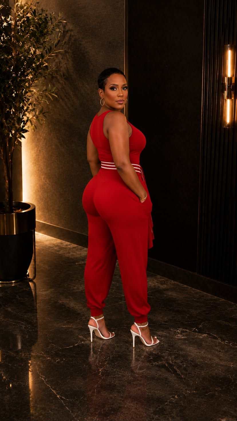 SLEEVELESS CONTRAST STRIPED TIE-UP BARREL JUMPSUIT